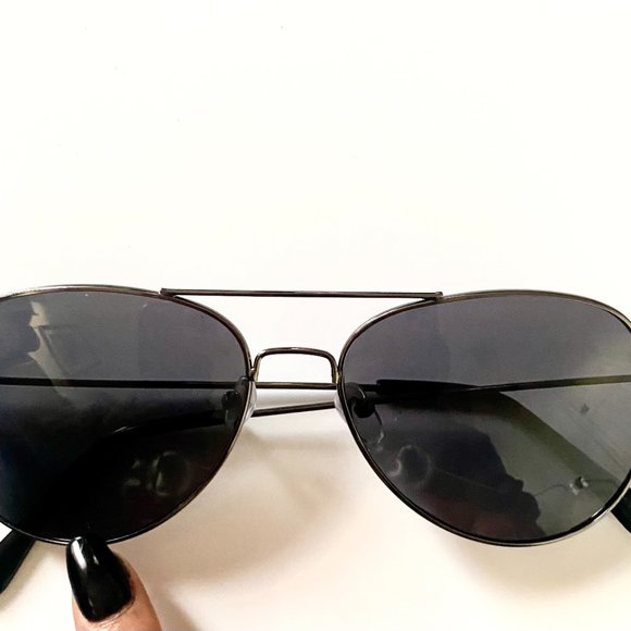 Black Aviator Sunglasses - Picture 2 of 2